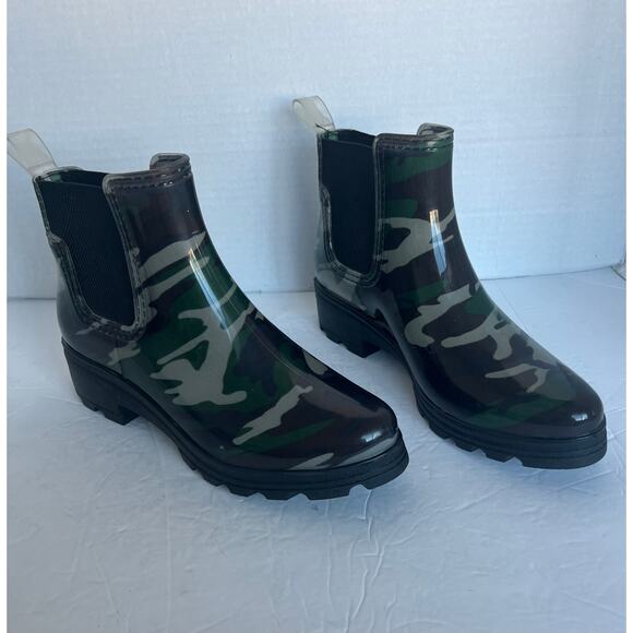 Seven7 Halifax Women's Green/Black Camo Chelsea Lug Sole Rain Ankle Boots Size 9 - Picture 2 of 11